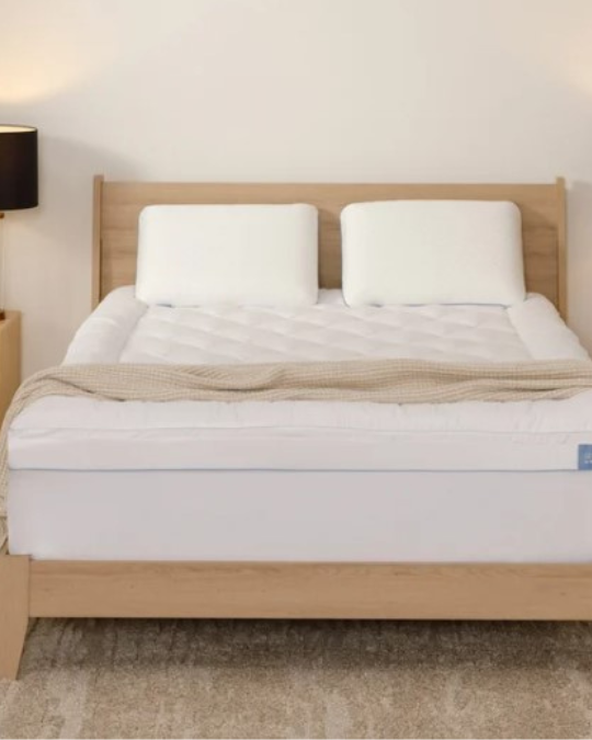 Tempur-Pedic 3-inch mattress topper on bed, side view of dual-layer memory foam topper, close-up of soft knit washable cover, pressure-relieving Tempur material, Serenity pillowtop topper for deep sleep