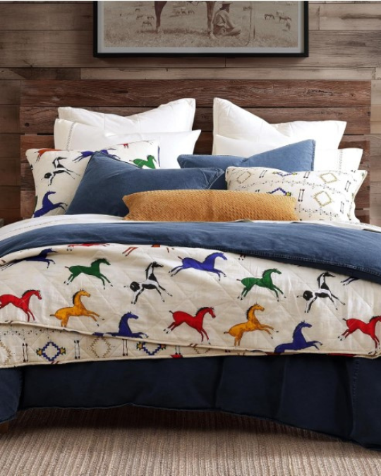 wild horses reversible quilt set, twin cotton horse print quilt, Southwestern style twin bedding, lightweight reversible cotton quilt, rustic horse bedding set