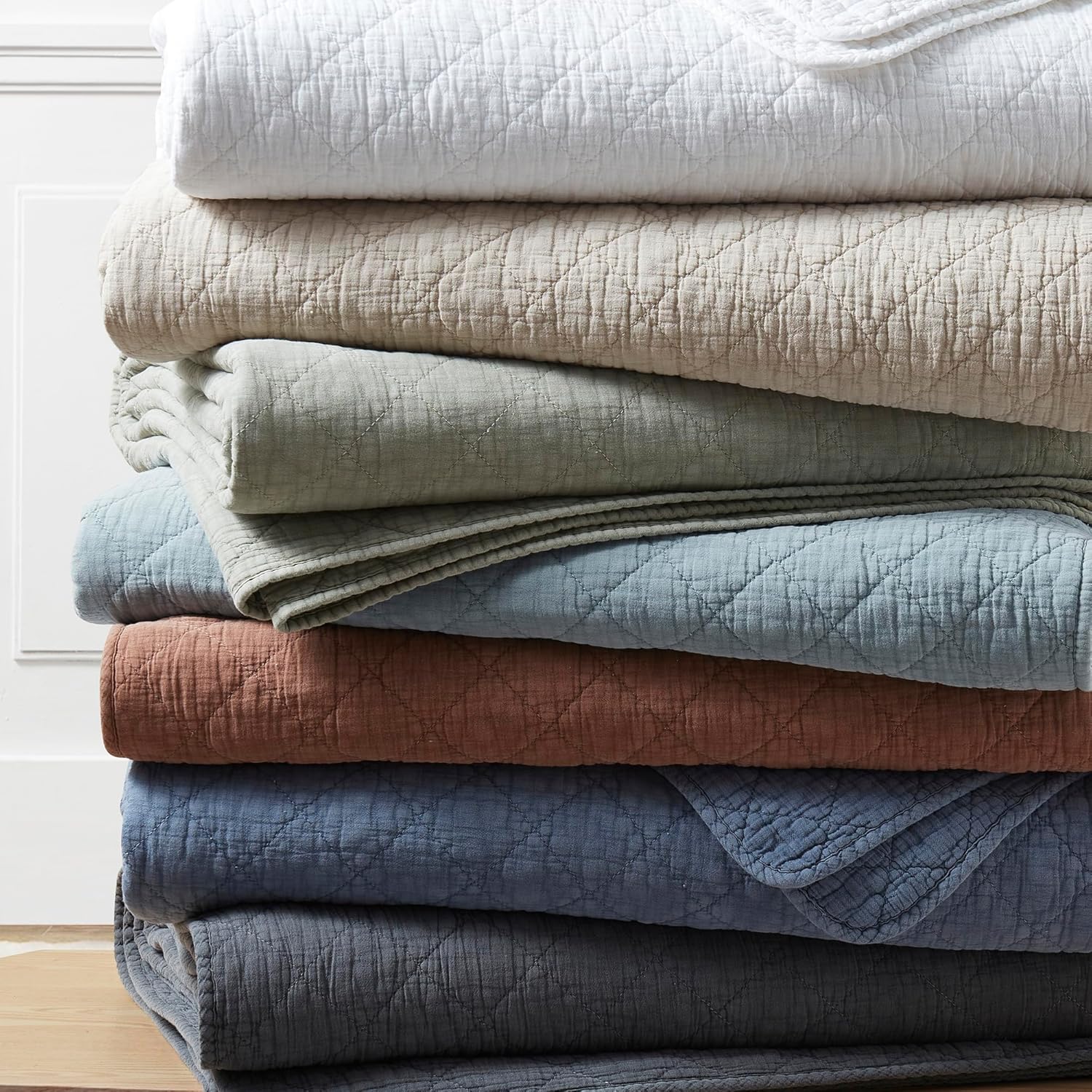 Stonewashed Cotton Gauze Quilt – Soft & Lightweight Bedding